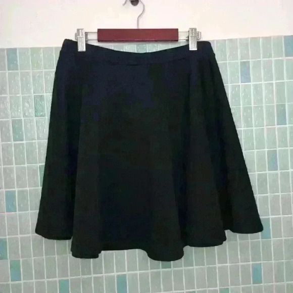 Made By Johnny Flowy Mini Skirt Black - Picture 7 of 11